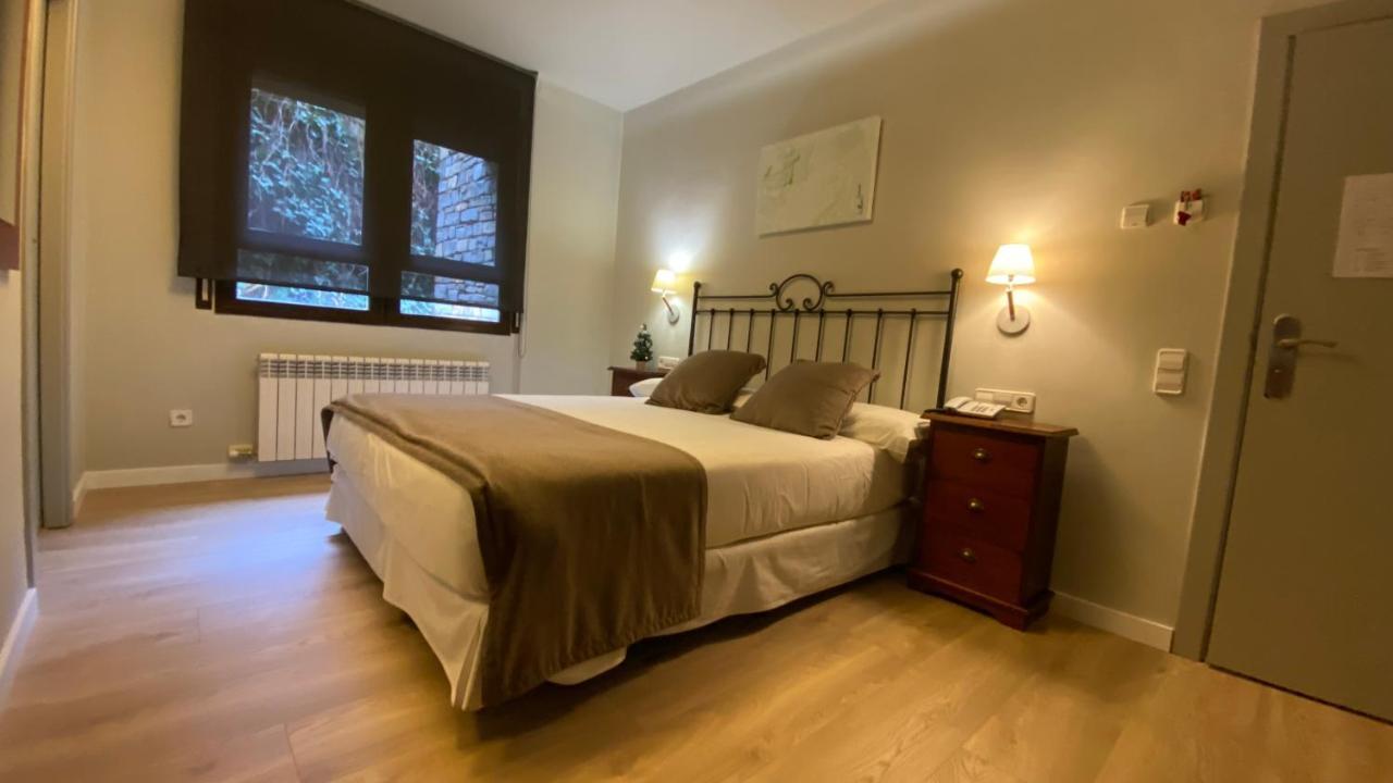 Hotel Roca Blanca Espot Zewnętrze zdjęcie