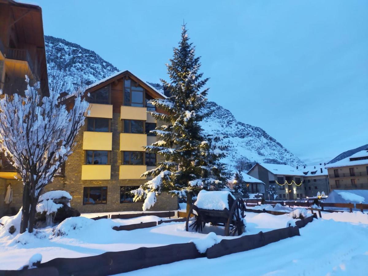 Hotel Roca Blanca Espot Zewnętrze zdjęcie