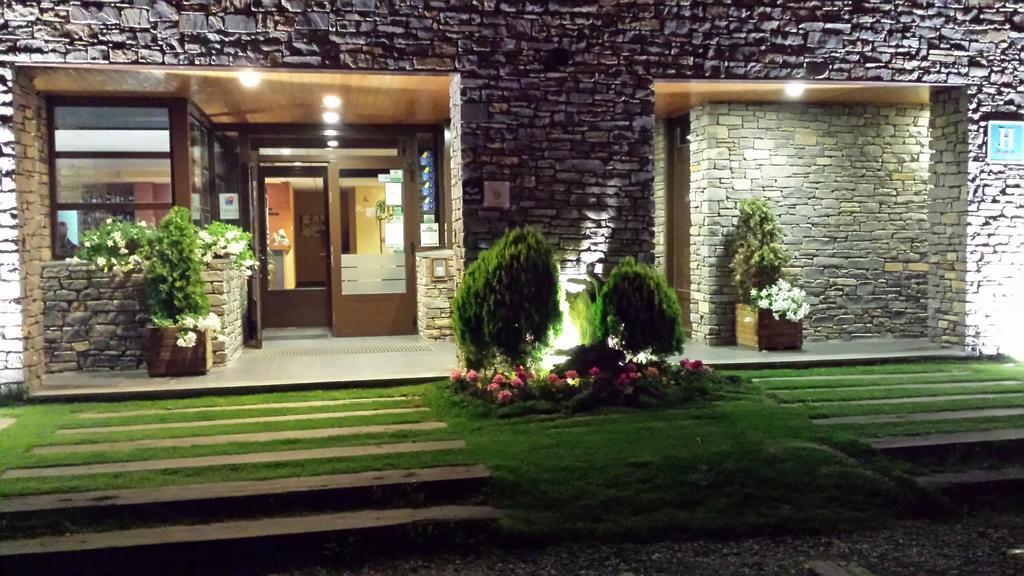 Hotel Roca Blanca Espot Zewnętrze zdjęcie